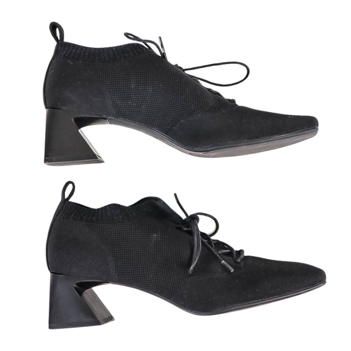 Vivaia Black Square-Toe Heeled Oxfords