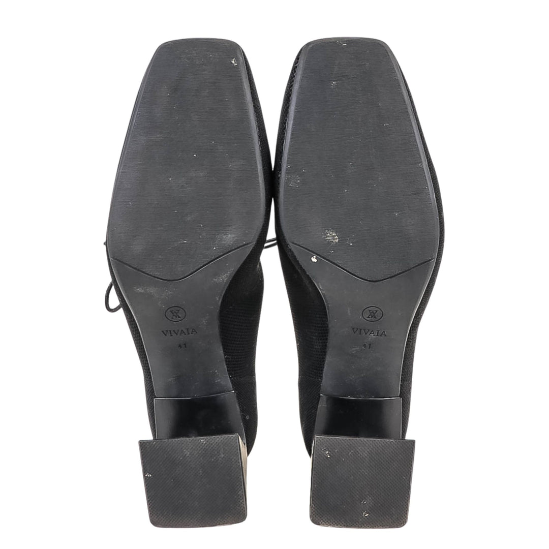 Vivaia Black Square-Toe Heeled Oxfords