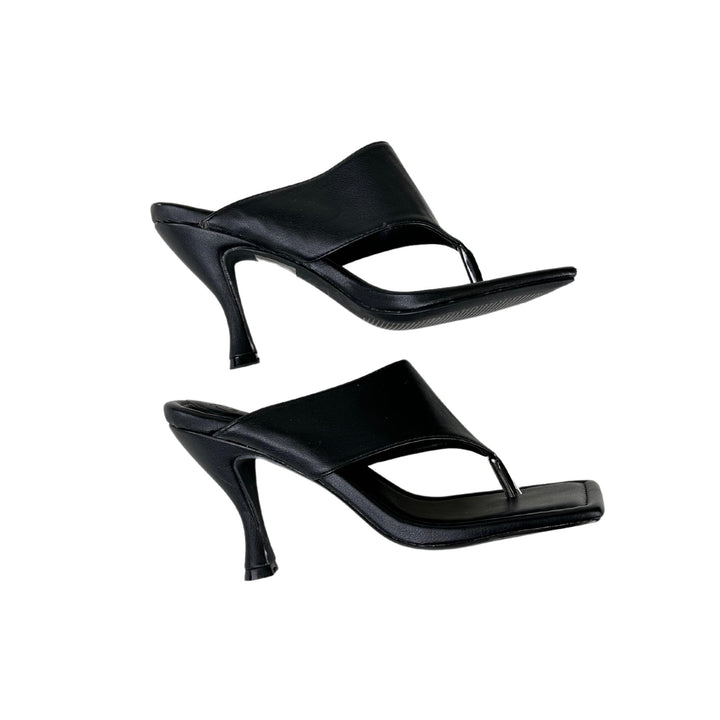 Z_Code_Z Black Squared Toe Sandal Heels