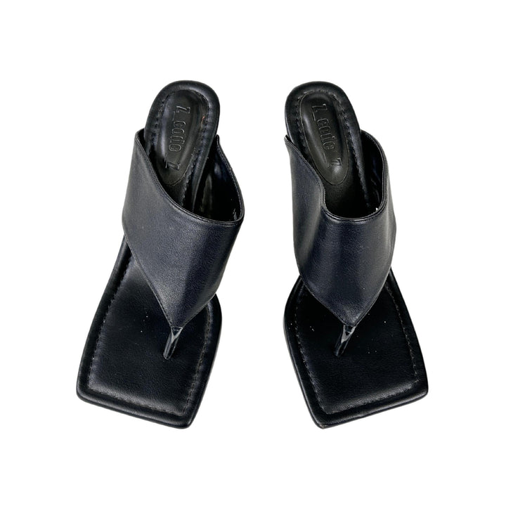 Z_Code_Z Black Squared Toe Sandal Heels