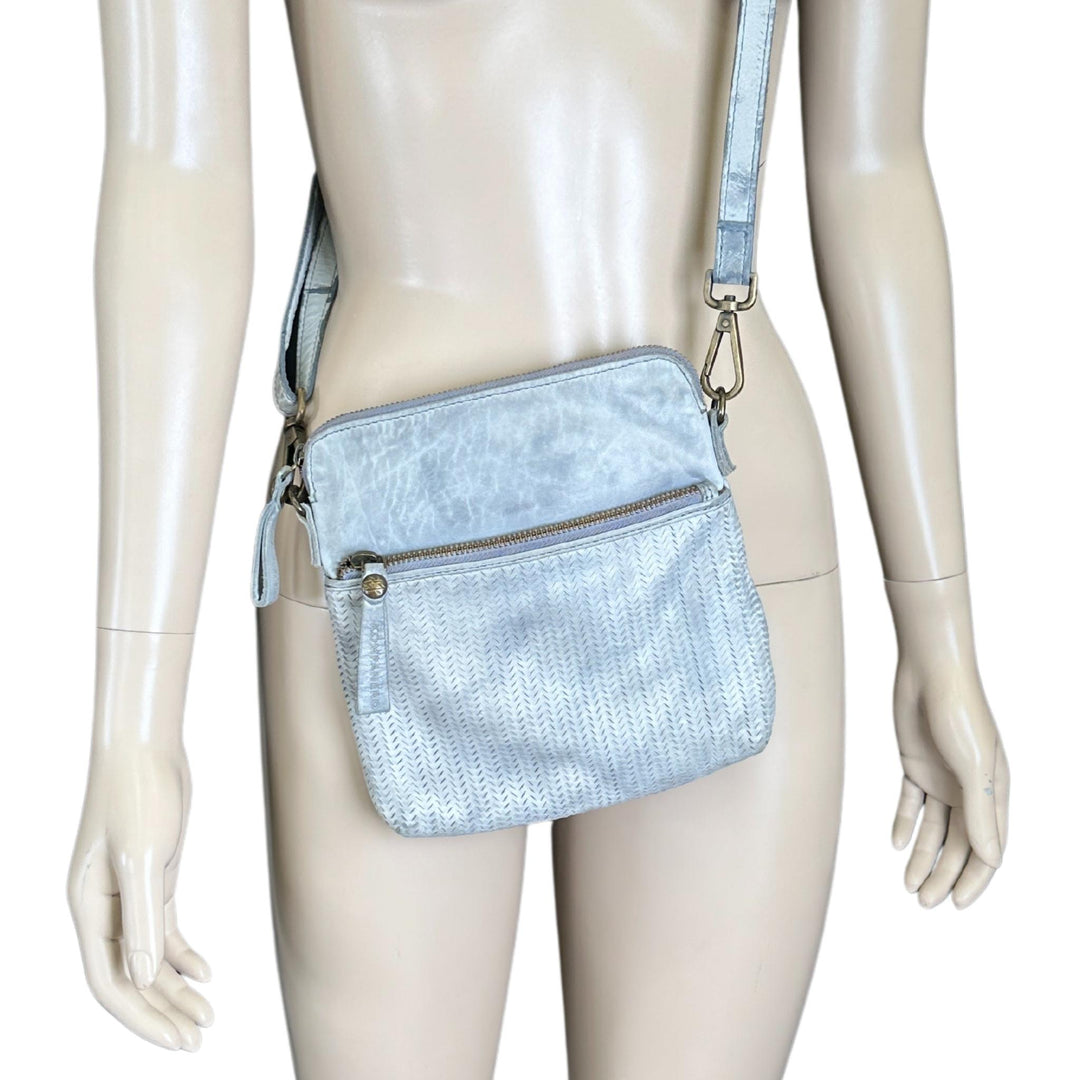 Kompanero Light Blue Crossbody Leather Bag