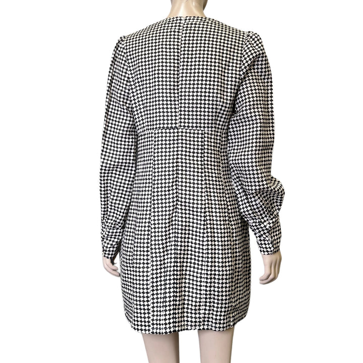 Dissh Black/White Houndstooth Long Sleeve Dress