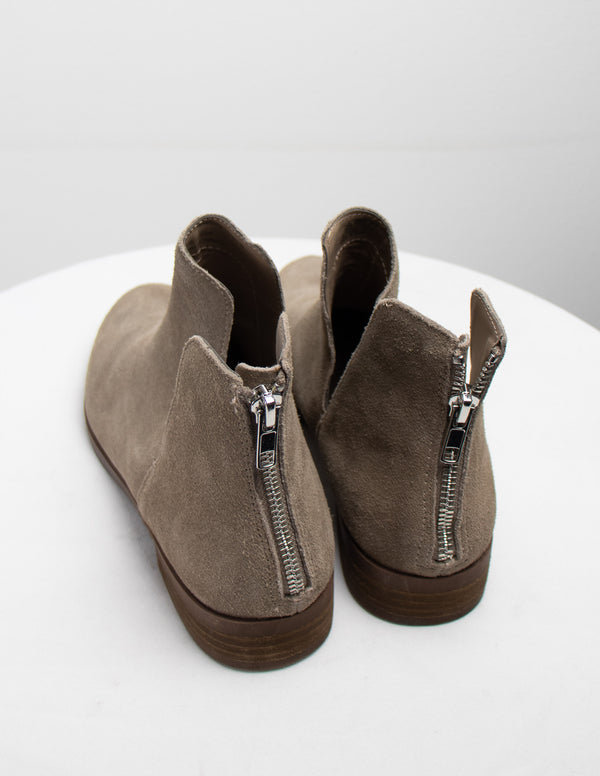 Steve Madden Taupe Suede Chelsea Boot - Size  37.5