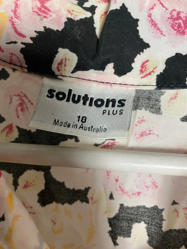 Solutions Plus Floral Shirt - Size 18