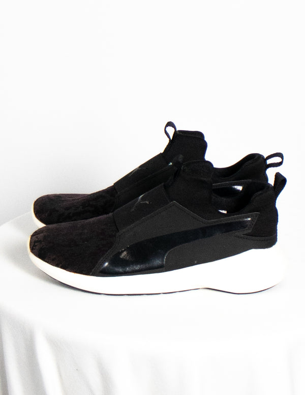 Puma Black/White Shoes - Size 6