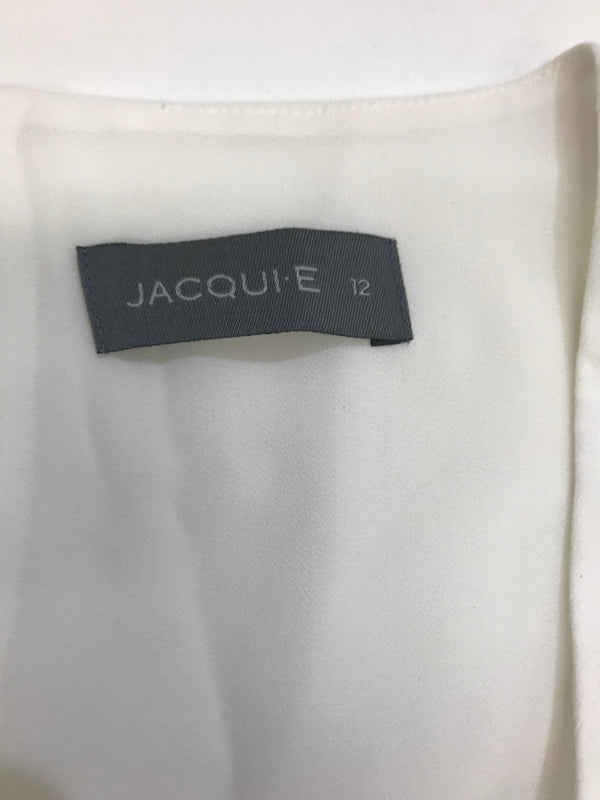 Jacqui E White Neck Button Top - Size 12